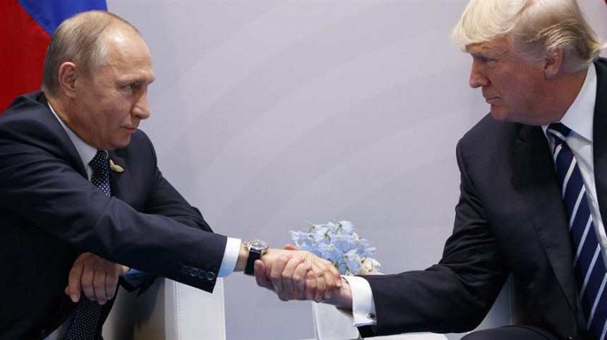 Tramp: Putinu je draža Hilari
