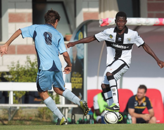 Хорор у Парми: Фудбалер убио мајку и сестру!