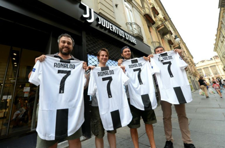 Ronaldomanija! Prodato je već 520.000 dresova!