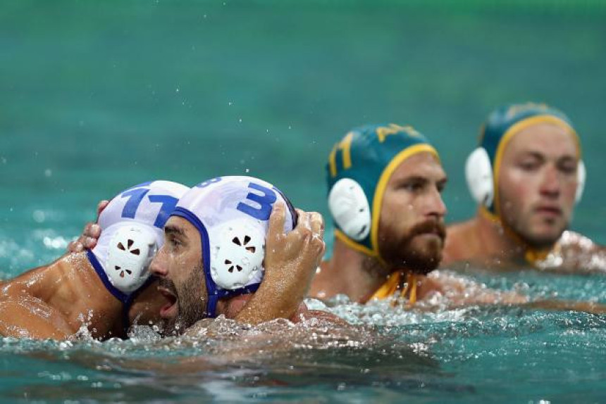 OI - ''Delfini'': U žabokrečini smo se borili za goli život!