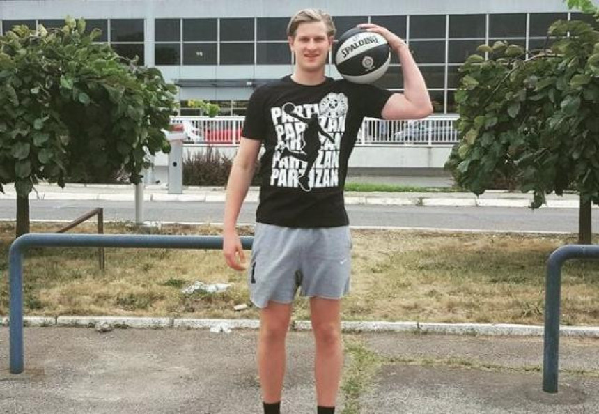 Стигло појачање: Вилсон слетео у Београд!