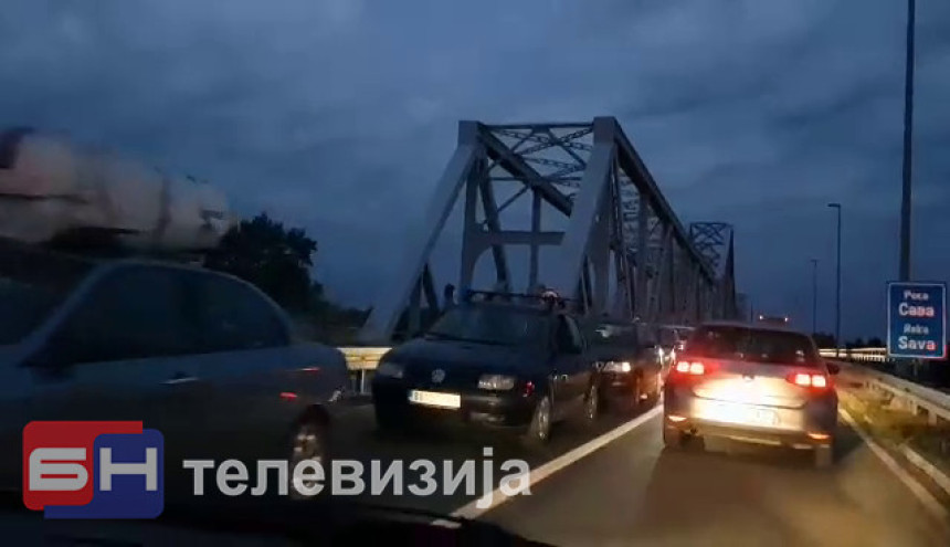 Velike gužve na prelazima u BiH