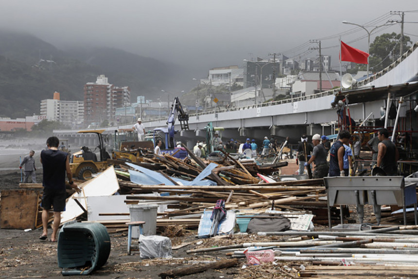 Евакуација у Кини уочи тајфуна