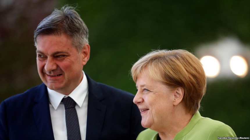 Merkel: Nema promjene granica