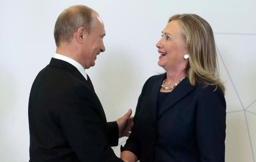 Patolog: Putin otrovao Klintonovu