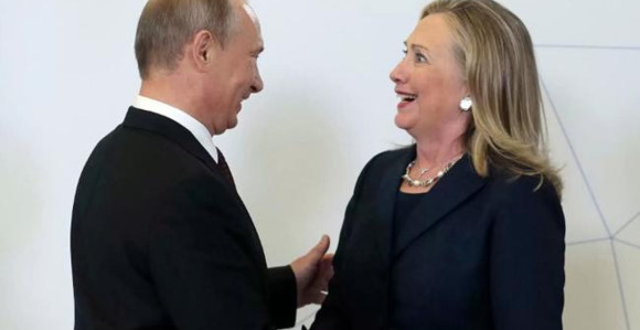 Patolog: Putin otrovao Klintonovu