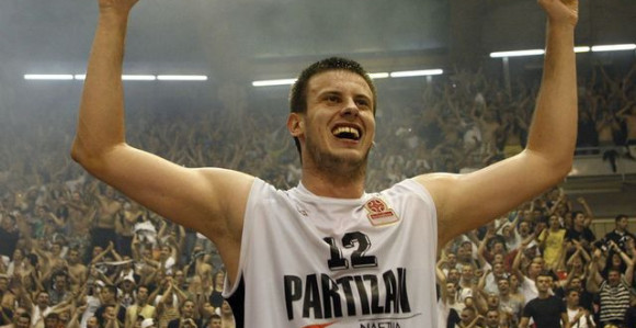 Bomba iz Humske: Veličković ostaje u Partizanu!