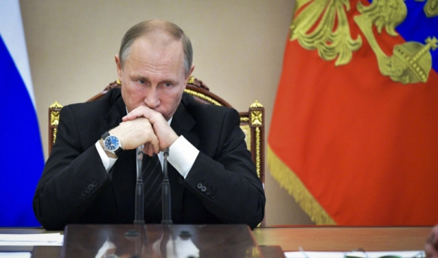 Poražen Putin usred Moskve