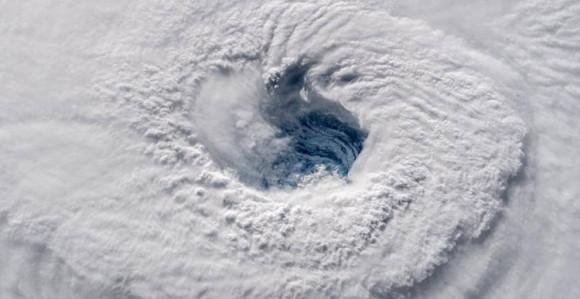 Amerika očekuje uragan ''Florens''