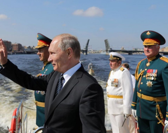 Путин: Потребна спремна војска