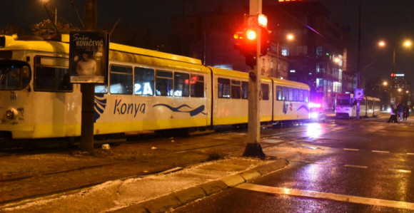 SA: Zapalio se tramvaj, putnici evakuisani