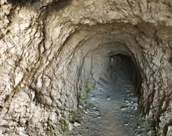 Krio se od žene: Tunel do kafane