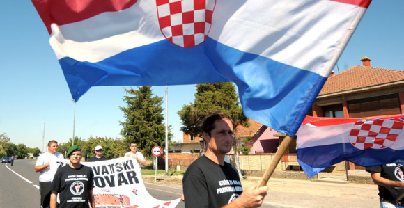 Hrvati u Vukovaru protiv Srba