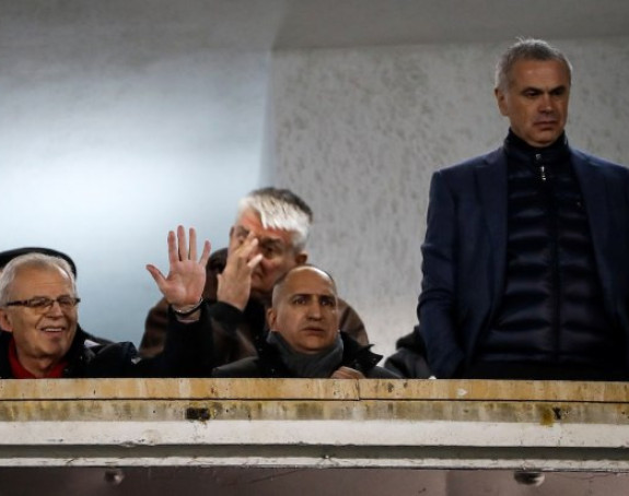 Crvena Zvezda: Manipulatori i doušnici...