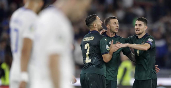 ЕП: Манћини вратио Италију гдје и припада! Шпанци још чекају!