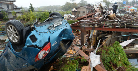 Snažan tajfun pogodio Japan: Poginulo 23 ljudi