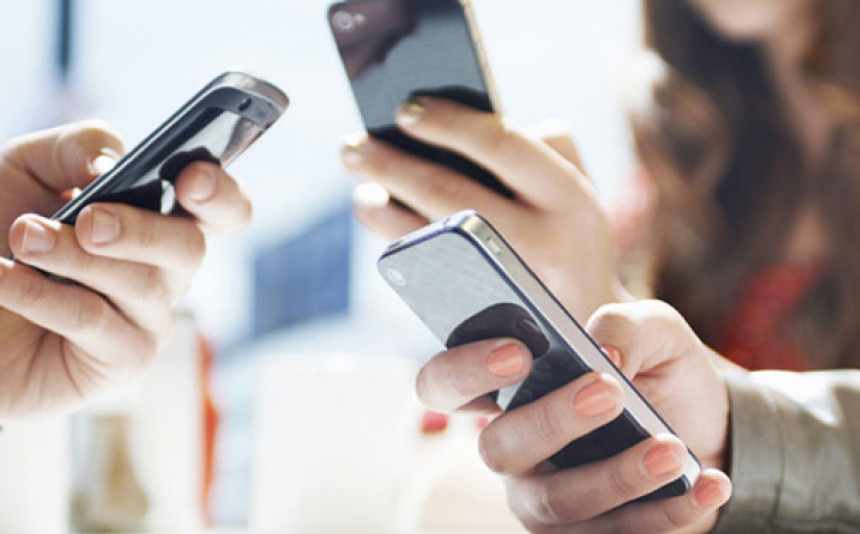 Padaju cijene mobilne usluge