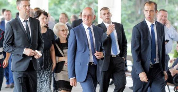 FSS: Nije bilo pregovora ni sa jednim kandidatom!