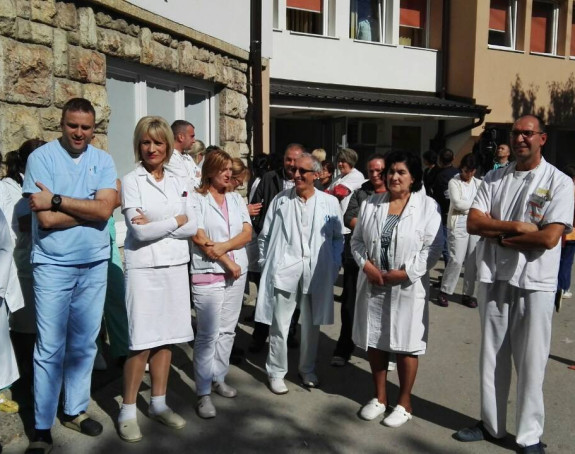 Zvornik: I dalje napeto u bolnici
