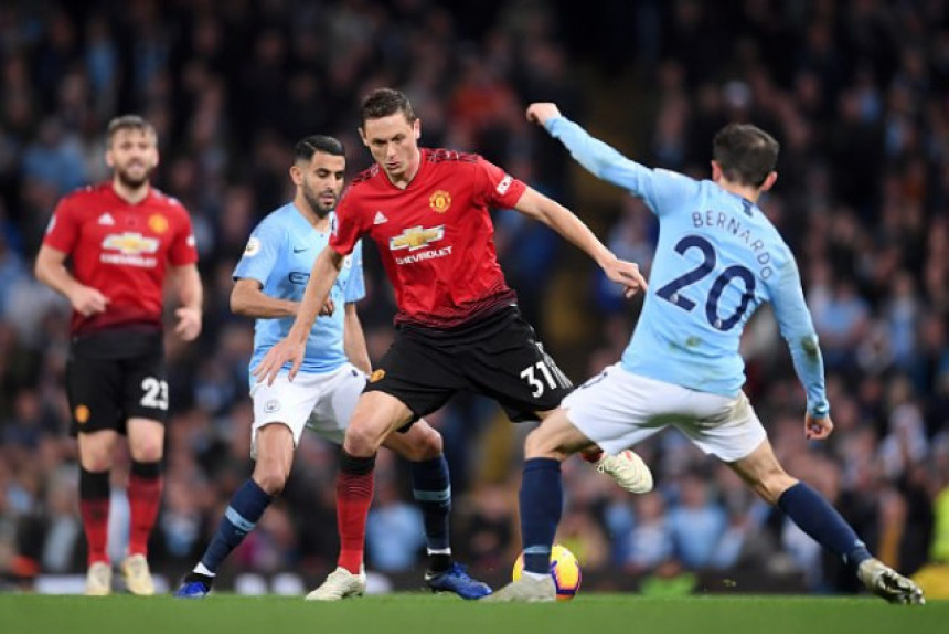 Igrači zamjeraju Murinju što favorizuje Matića!