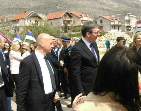 Trebinje uručuje priznanje Vučiću