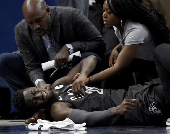Video: Mučna povreda u NBA, snimak nije za svakoga!