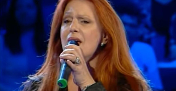 Maja je dugo bila brineta a sada izgleda ovako!