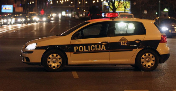 Vozilom pokosio pješaka pa pobjegao