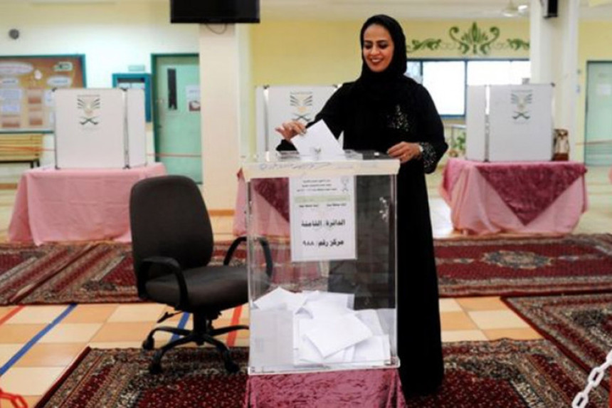 Prvi put žene na funkcijama u Saudijskoj Arabiji