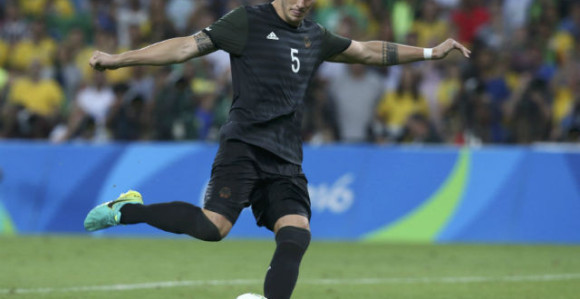 Нијемац сурово охладио Милан и Интер!