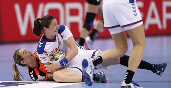 EP (Ž): "Orlice" muče povrede i temperatura!