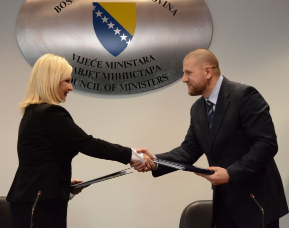 Dogovor: `Brza cesta` Sarajevo-Beograd