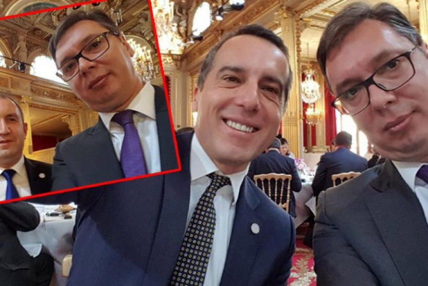 Pariz: Vučičevi selfiji na samitu