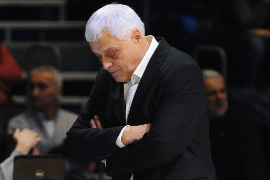 Razočarani Nikolić: Nisam ovo zaslužio...!