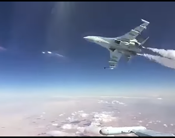 Ovako je Su-35 “očešao“ Su-30