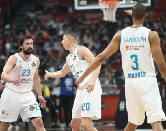 EL: Brodolom Barselone u Madridu!