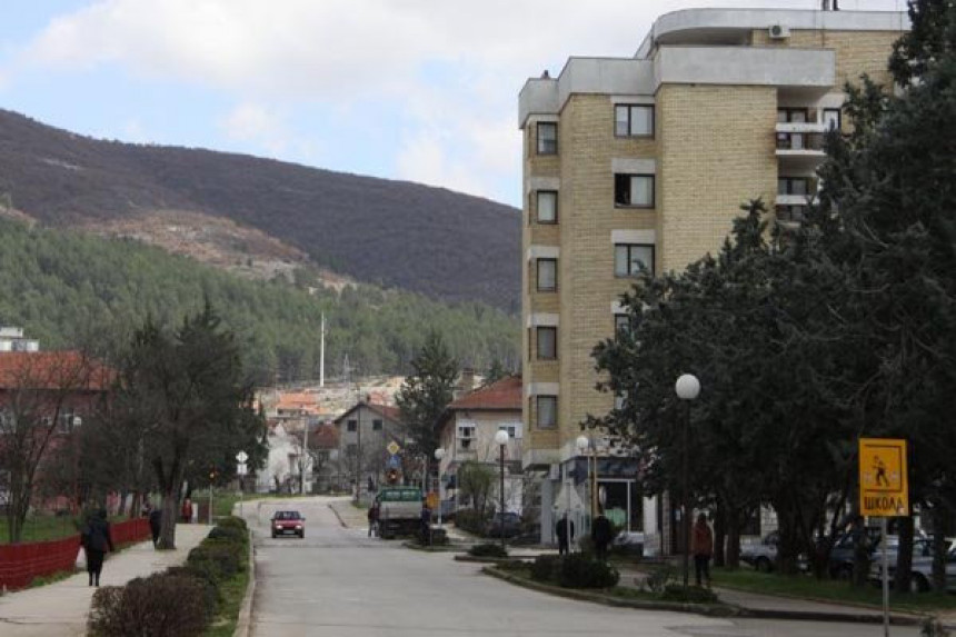 Muškarac izvršio samoubistvo u zgradi u Bileći 