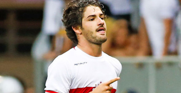 Alešandre Pato novi centarfor Čelsija?!