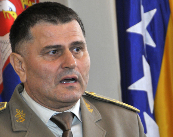 Male plate vojnika za političku borbu