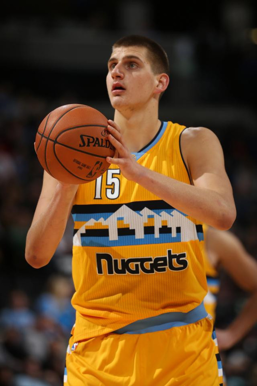 Jokić 23 poena, Bertans mu trojkama pokvario veče!