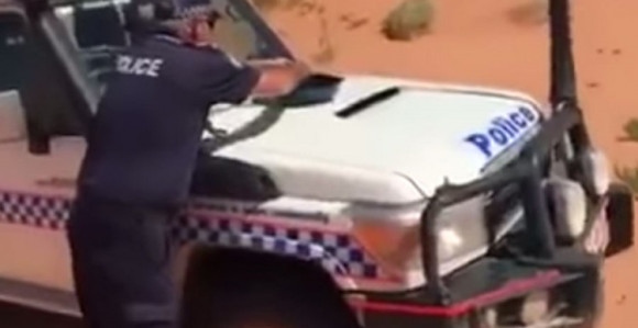 Australija: Peku jaja na automobilima