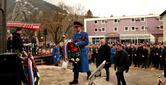 Ko to borce uči patriotizmu?