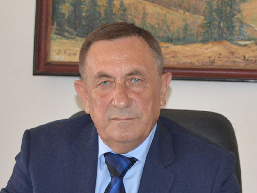 Cicko moli Dodika da pošalje poziv
