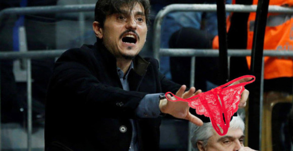 Gazda Panate o gaćama: Izvinite svi, osim Olimpijakosa!