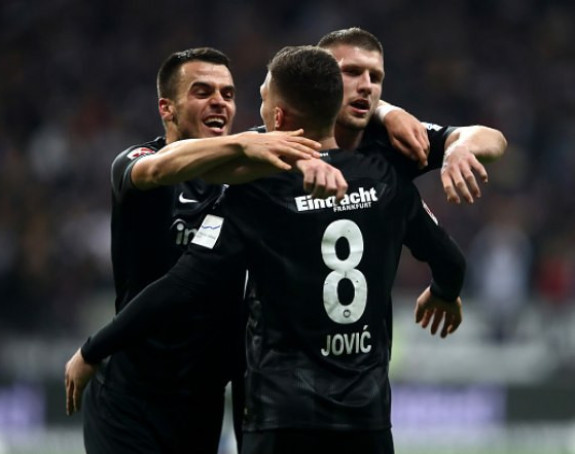 LE: Pernica srušio Dinamo, Kostićev gol u remiju Ajntrahta!