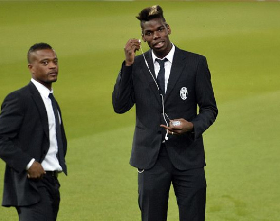 Evra: Ostavite Pogbu da radi na miru!