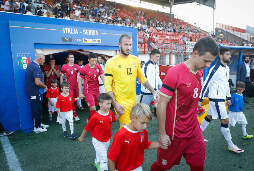 Maltretiranje zlatnih ''Orlića''! Poslije Vanje, izbrisan i Maksimović!