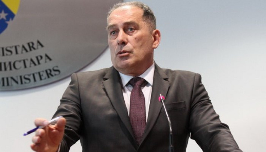 Dodik urušava Republike Srpsku 