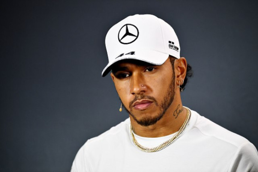 Hamilton: Mercedes u zaostatku za Ferarijem!