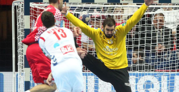 Hrvati stižu u Pionir!